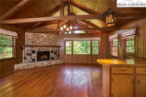 355 Paris Rd, Boone, NC 28607 photo 7