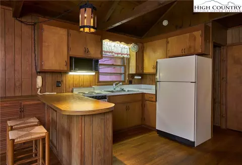 355 Paris Rd, Boone, NC 28607 photo 11
