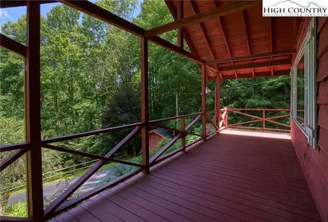 355 Paris Rd, Boone, NC 28607 photo 4