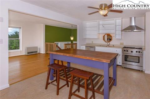 610 Pinnacle Dr, Boone, NC 28607 photo 9