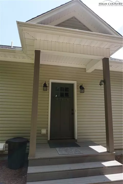 464 Great Sky Dr, Todd, NC 28684 photo 2