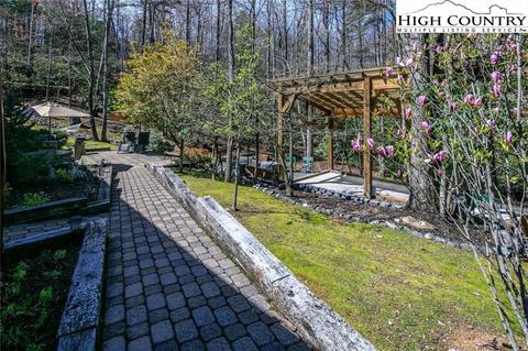 245 Hawk Ridge Rd, Deep Gap, NC 28618 photo 43