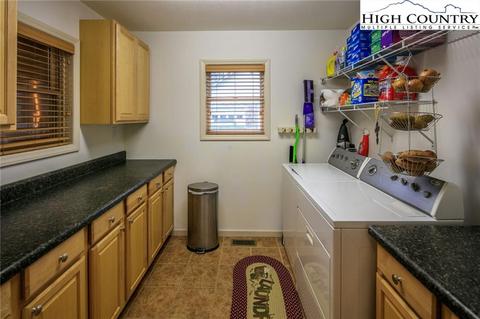 245 Hawk Ridge Rd, Deep Gap, NC 28618 photo 42