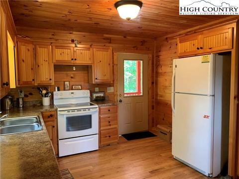 305 Wolf Pen Rd, Purlear, NC 28665 photo 20