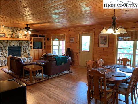 305 Wolf Pen Rd, Purlear, NC 28665 photo 23
