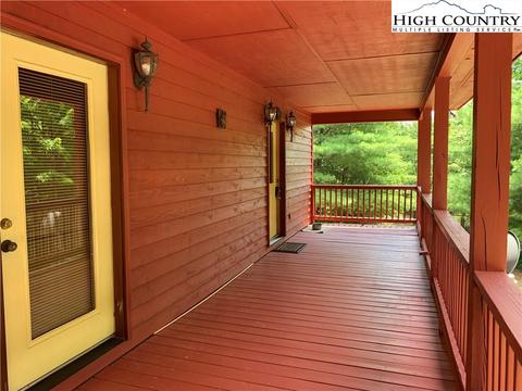 305 Wolf Pen Rd, Purlear, NC 28665 photo 12