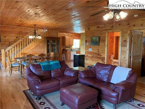 305 Wolf Pen Rd, Purlear, NC 28665 photo 24