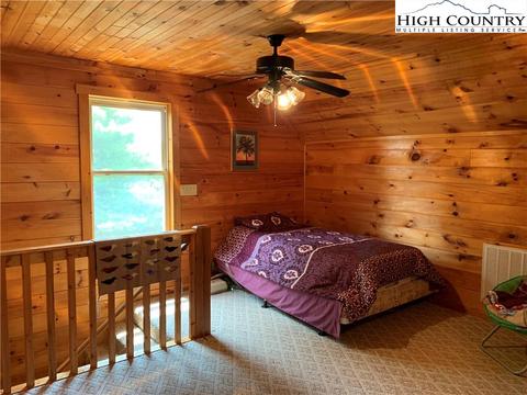 305 Wolf Pen Rd, Purlear, NC 28665 photo 35