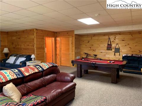 305 Wolf Pen Rd, Purlear, NC 28665 photo 38