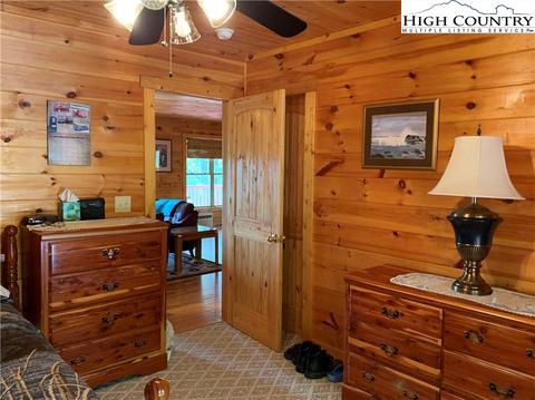 305 Wolf Pen Rd, Purlear, NC 28665 photo 30