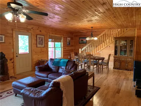 305 Wolf Pen Rd, Purlear, NC 28665 photo 26