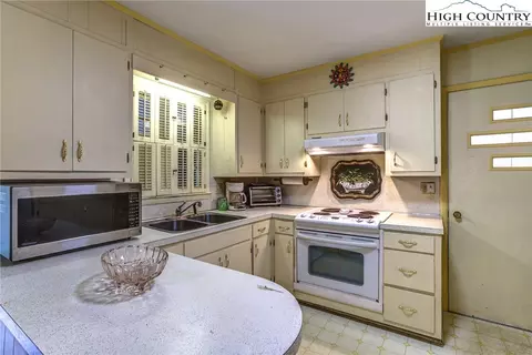 224 Morningside Dr, Boone, NC 28607 photo 15