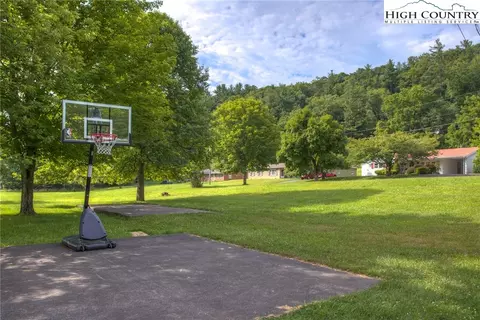 224 Morningside Dr, Boone, NC 28607 photo 5