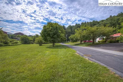 224 Morningside Dr, Boone, NC 28607 photo 6