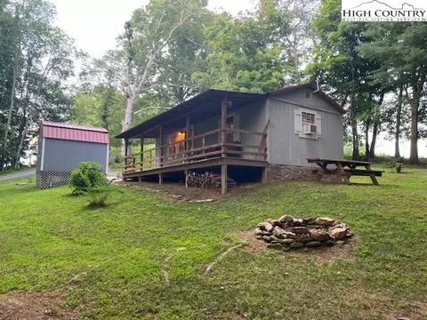 200 Rivercrest Dr, Crumpler, NC 28617 photo 15
