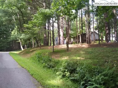 200 Rivercrest Dr, Crumpler, NC 28617 photo 18
