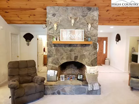 351 Doell Ln, Sparta, NC 28675 photo 6