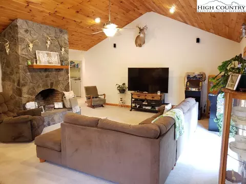 351 Doell Ln, Sparta, NC 28675 photo 5