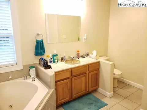 351 Doell Ln, Sparta, NC 28675 photo 17