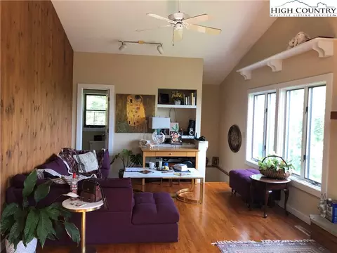 393 Harmony Ln, Boone, NC 28607 photo 3