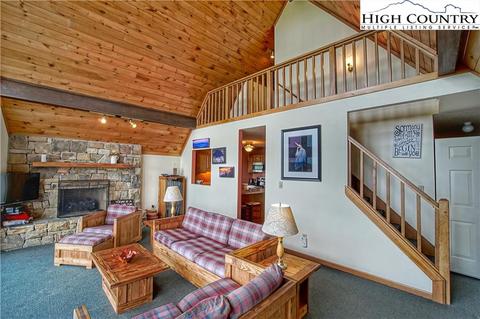 122 Larkspur Ln, Beech Mountain, NC 28604 photo 9