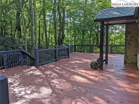 181 Bear Paw Rd, Deep Gap, NC 28618 photo 3