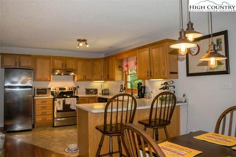 173 Moonlight Trl, Seven Devils, NC 28604 photo 13