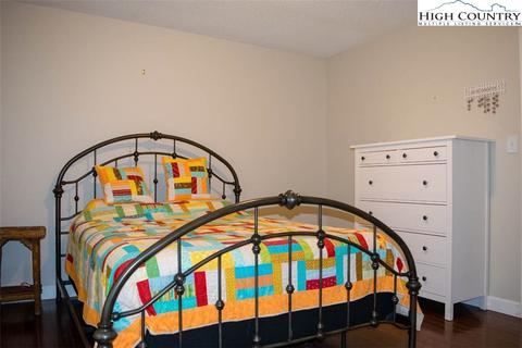 173 Moonlight Trl, Seven Devils, NC 28604 photo 15