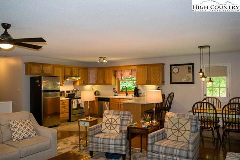 173 Moonlight Trl, Seven Devils, NC 28604 photo 5