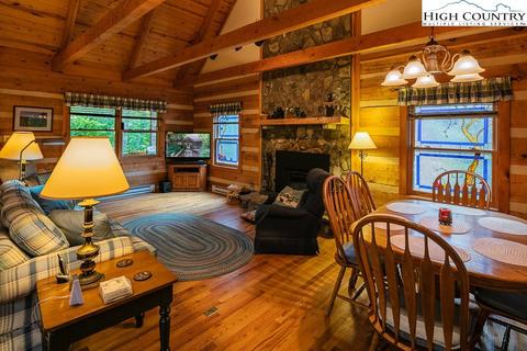 237 Streamside Ln, Seven Devils, NC 28604 photo 3