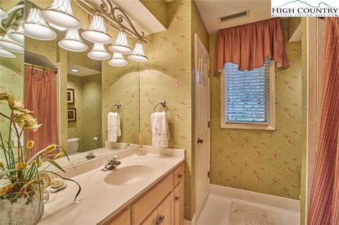 234 Stringfellow Ln, Blowing Rock, NC 28605 photo 22