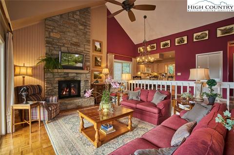 234 Stringfellow Ln, Blowing Rock, NC 28605 photo 8