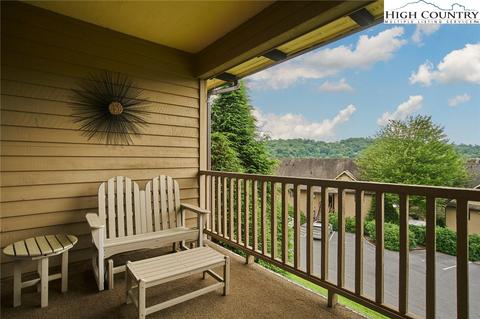 234 Stringfellow Ln, Blowing Rock, NC 28605 photo 11