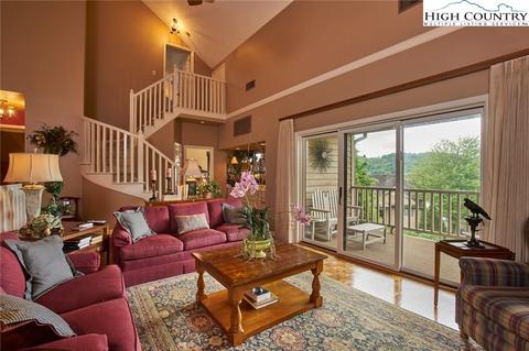234 Stringfellow Ln, Blowing Rock, NC 28605 photo 9