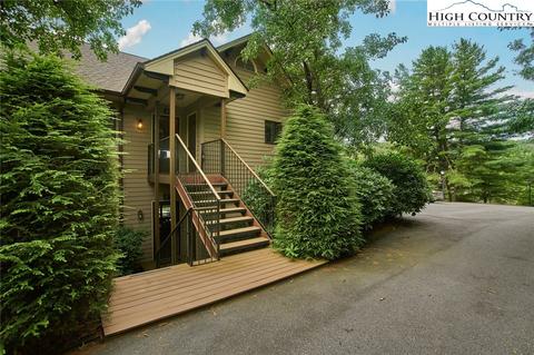 234 Stringfellow Ln, Blowing Rock, NC 28605 photo 1