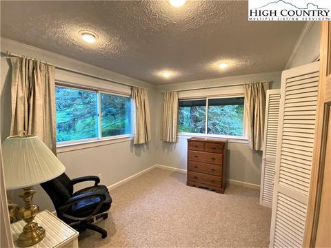 143 Skiview Rd, Seven Devils, NC 28604 photo 19