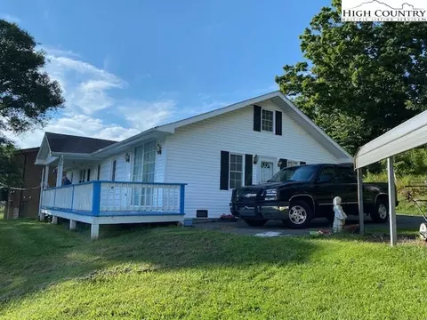 214 G St, Lansing, NC 28643 photo 15