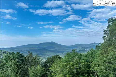 259 Hialeah Rd, Boone, NC 28607 photo 2