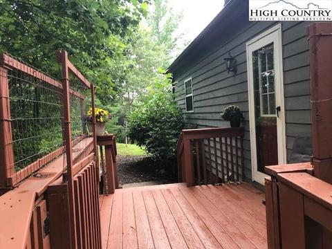 3449 Wildcat Rd, Deep Gap, NC 28618 photo 2