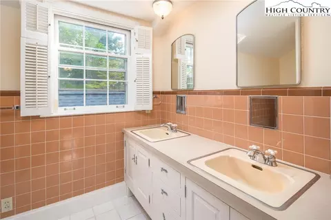 300 Cherry Dr, Boone, NC 28607 photo 29