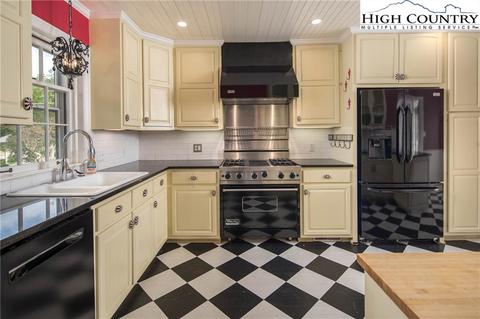300 Cherry Dr, Boone, NC 28607 photo 21