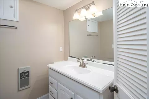 300 Cherry Dr, Boone, NC 28607 photo 33