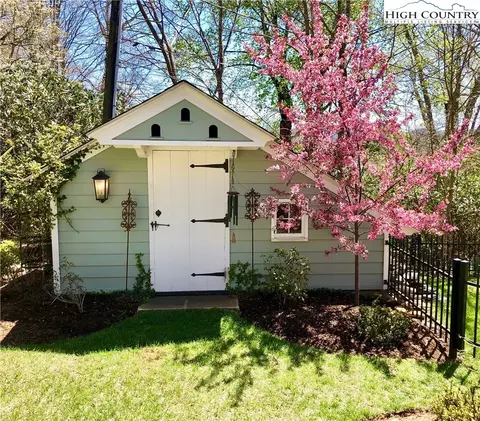 300 Cherry Dr, Boone, NC 28607 photo 36