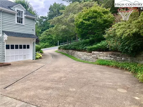 300 Cherry Dr, Boone, NC 28607 photo 47