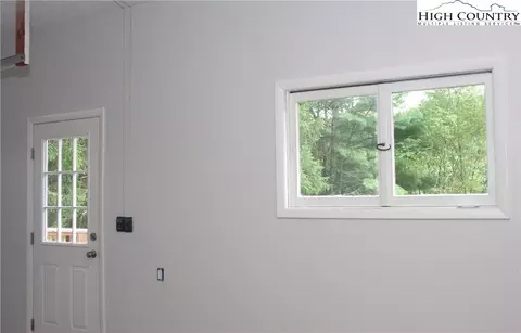 117 Meadowbrook Ln, Deep Gap, NC 28618 photo 21