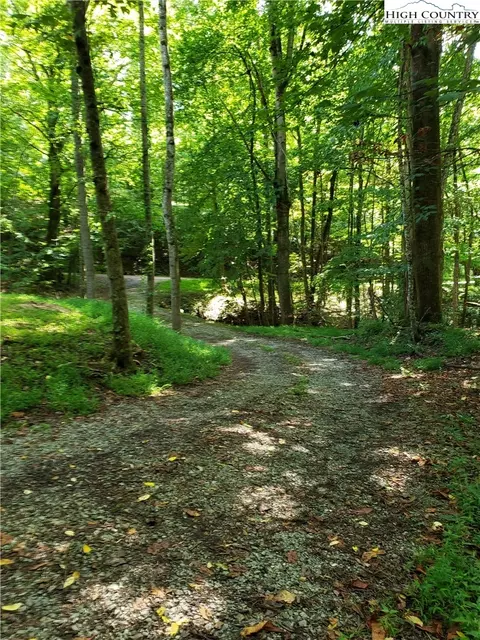 1485 Vanderpool Rd, Vilas, NC 28692 photo 3