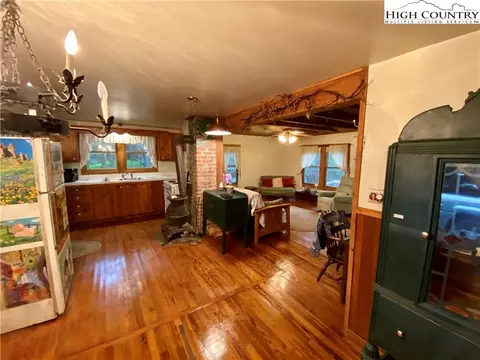 1485 Vanderpool Rd, Vilas, NC 28692 photo 9