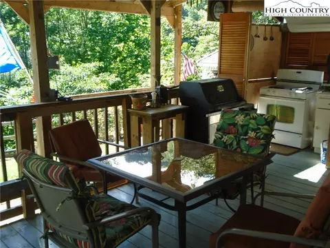 1079 Whenlin Ridge Rd, Lansing, NC 28643 photo 10