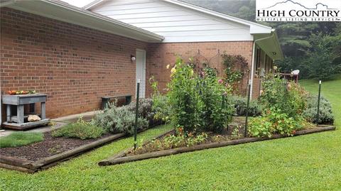 469 Maple Leaf Ln, Galax, VA 24333 photo 26