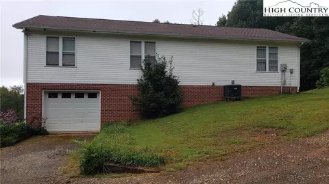 374 Maple Leaf Ln, Galax, VA 24333 photo 17